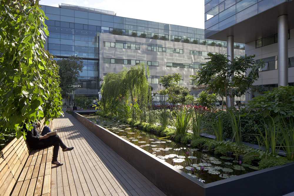 以色列赫兹利亚科技园区的“绿色云”丨Moshe Zur 建筑事务所-2