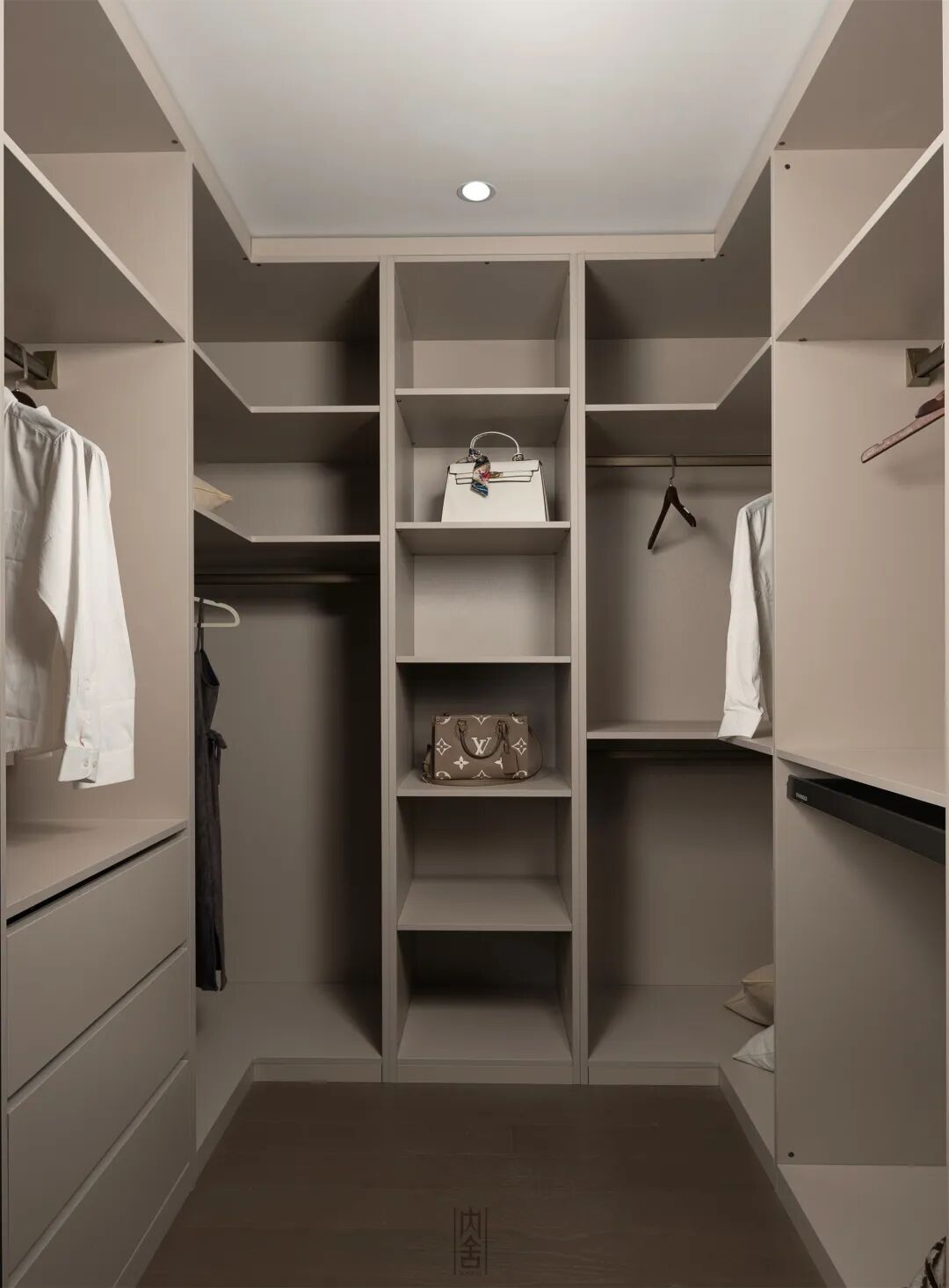 内舍软装丨190㎡意式轻奢，简约奢华持平，彰显内敛的空间气质！-35