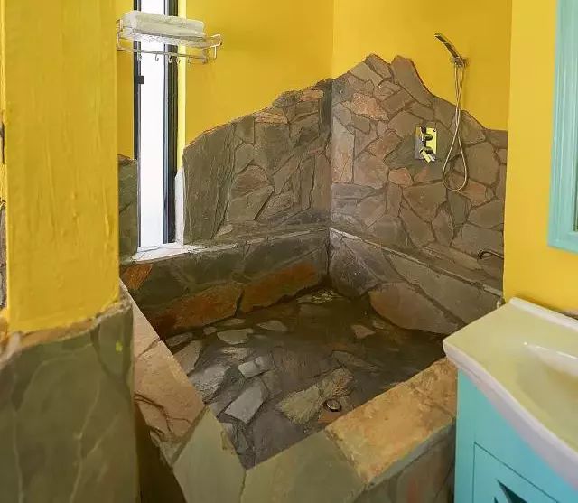 藏在温泉圣地的乌托邦-54