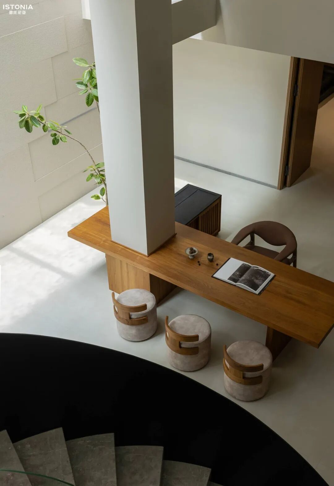 ISTONIA|现代风木质美学构筑的雅致空间-16