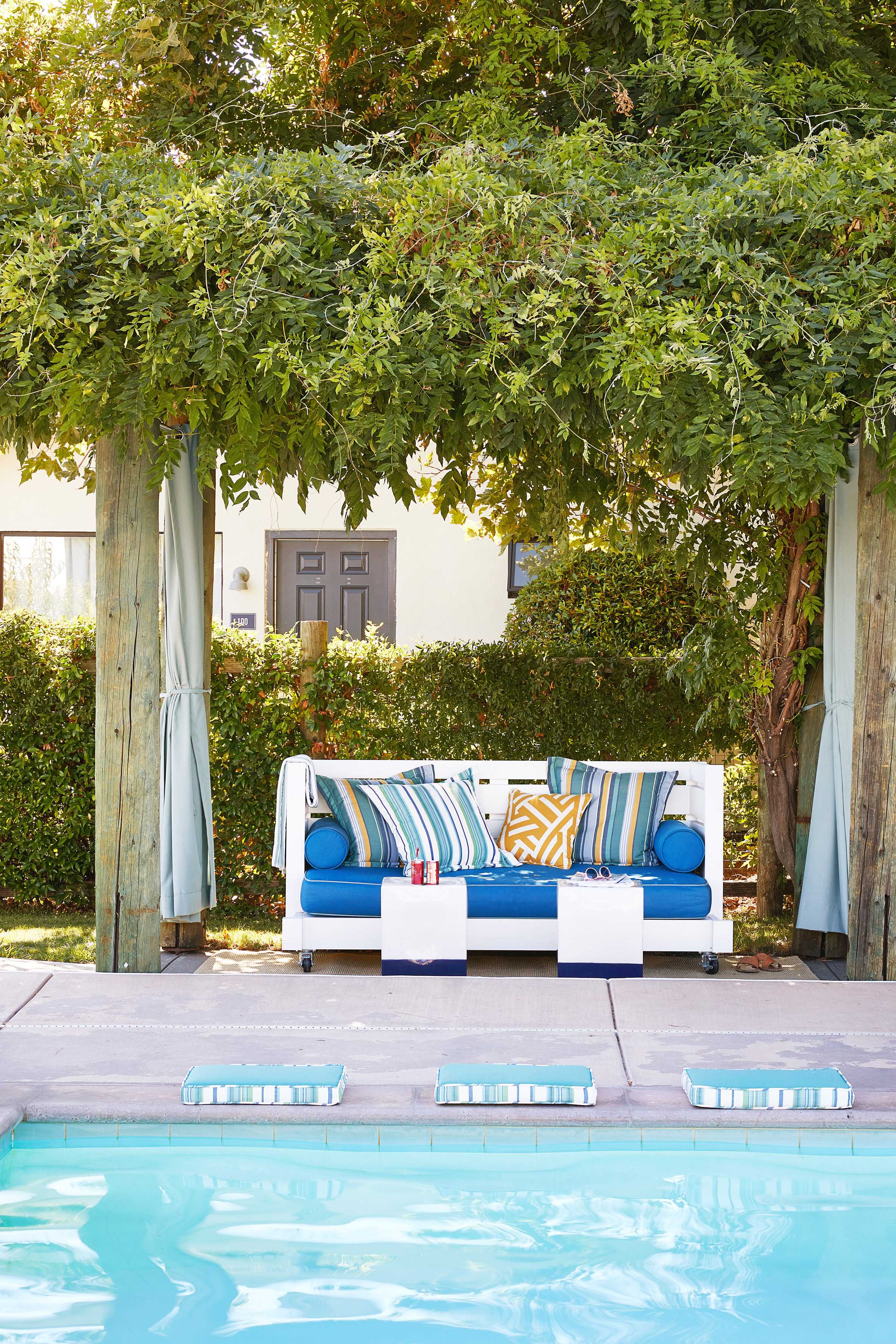 AvroKO's interiors for Calistoga Motor Lodge and Spa look like "a fictitious Wes Anderson film"-24