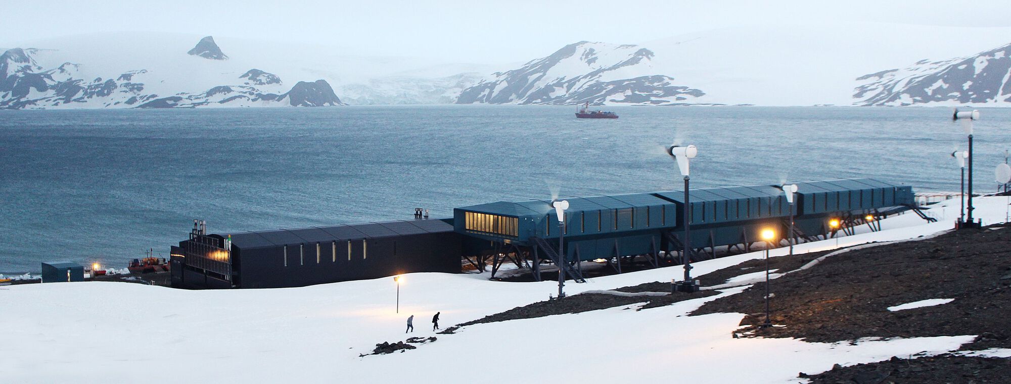 Comandante Ferraz Antarctic Station / Studio 41-59
