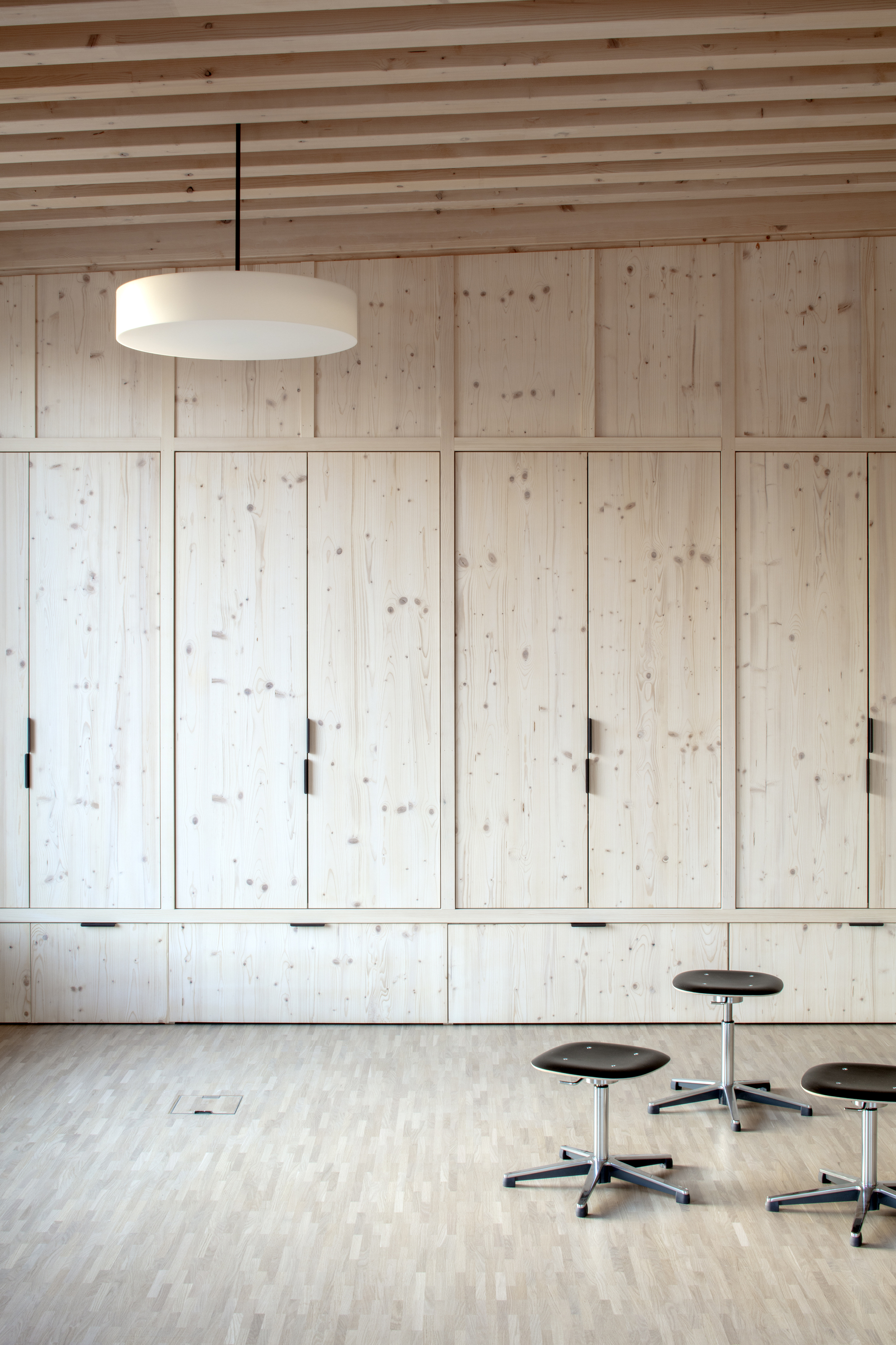 Riaz 小学扩建与翻新丨FAZ architectes-16