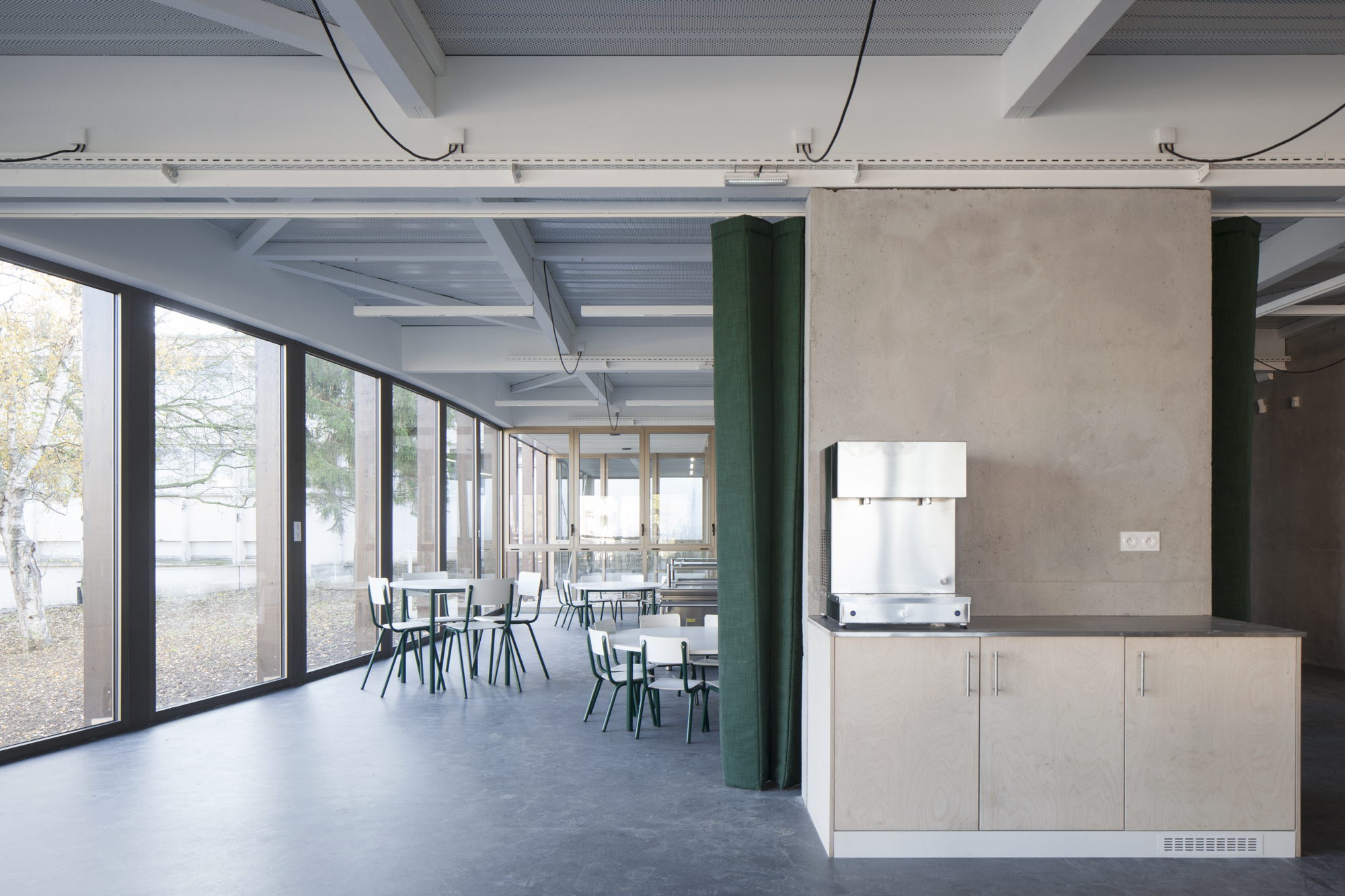 School Cafeteria and Multipurpose Room / LT2A-13