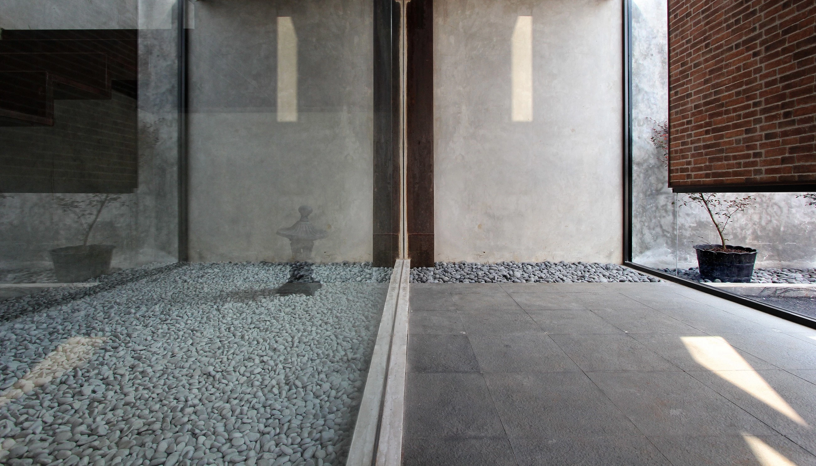 印尼工业风办公室设计 | 满足五感的舒适空间-13