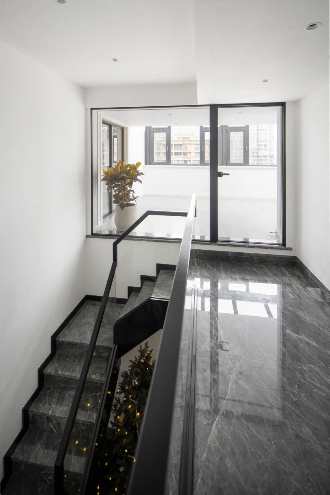 无风格设计,打造自由职业者的理想复式空间-72