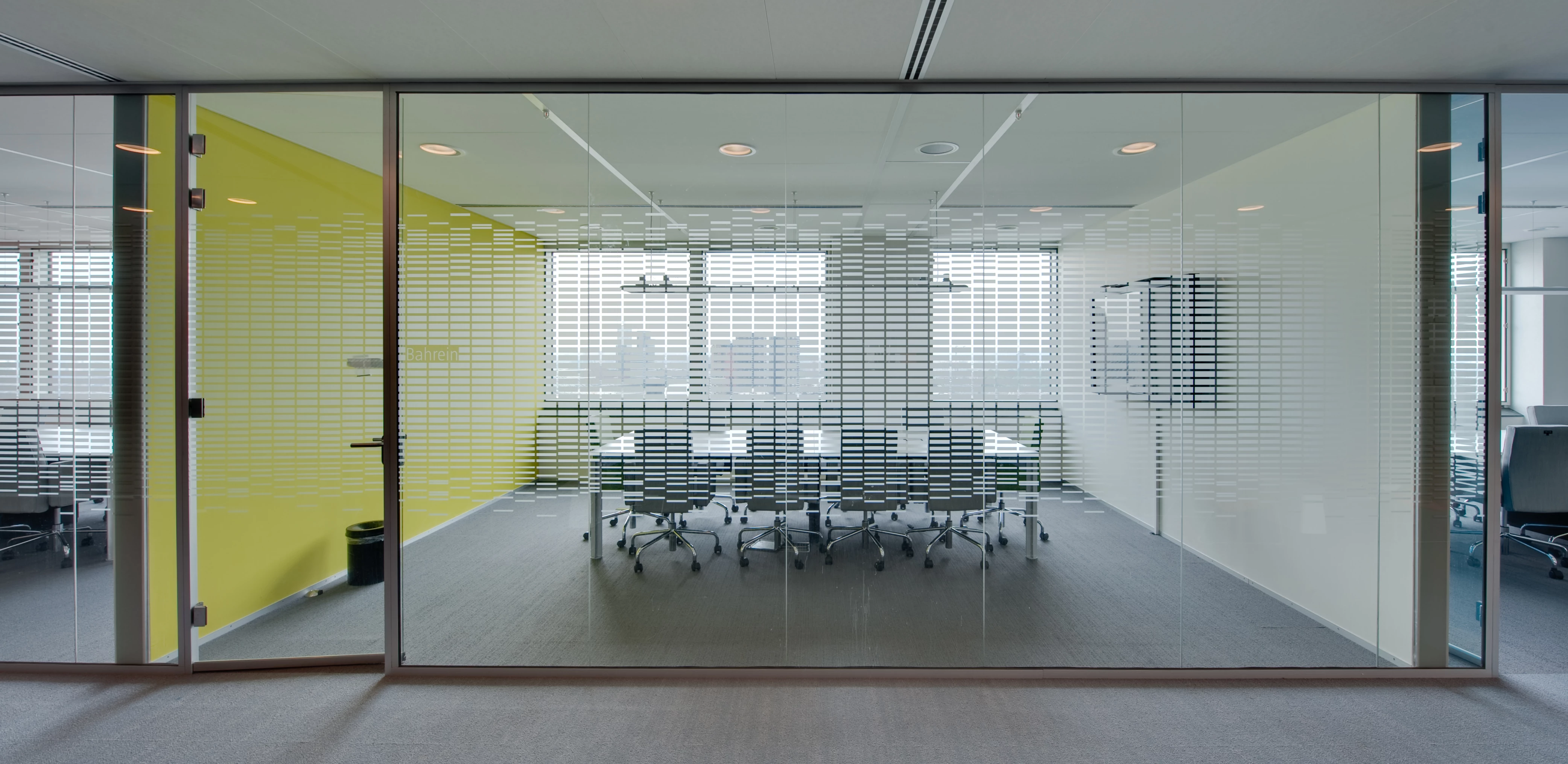 荷兰 Robeco 总部大楼餐厅与办公室翻新-16