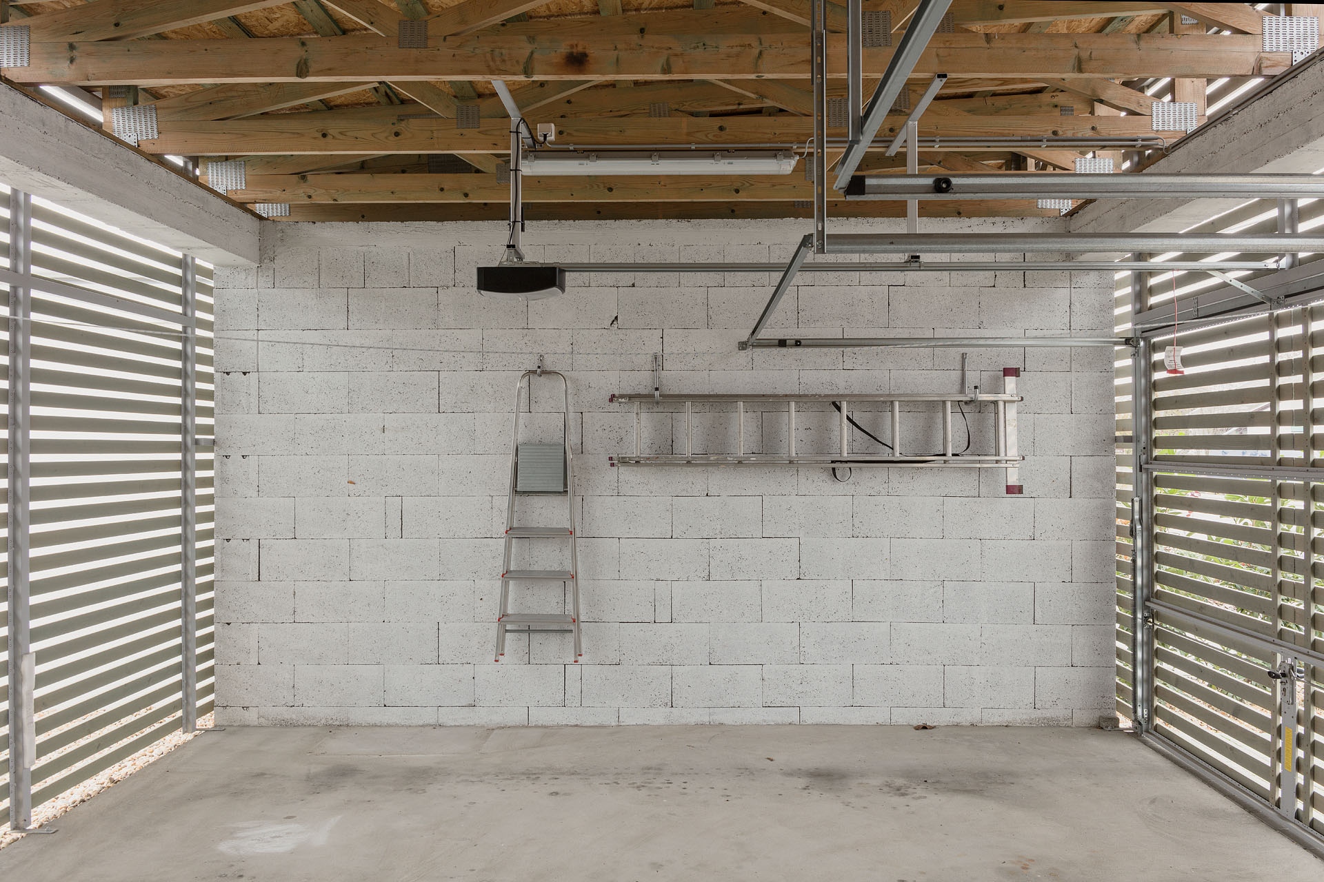 Kisvárosi átrium（不对称双拼中庭住宅）丨匈牙利丨Balog Ádám,Serfel Tamás-44