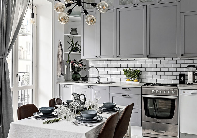 斯德哥尔摩灰色小公寓，温馨卧室玻璃墙-4