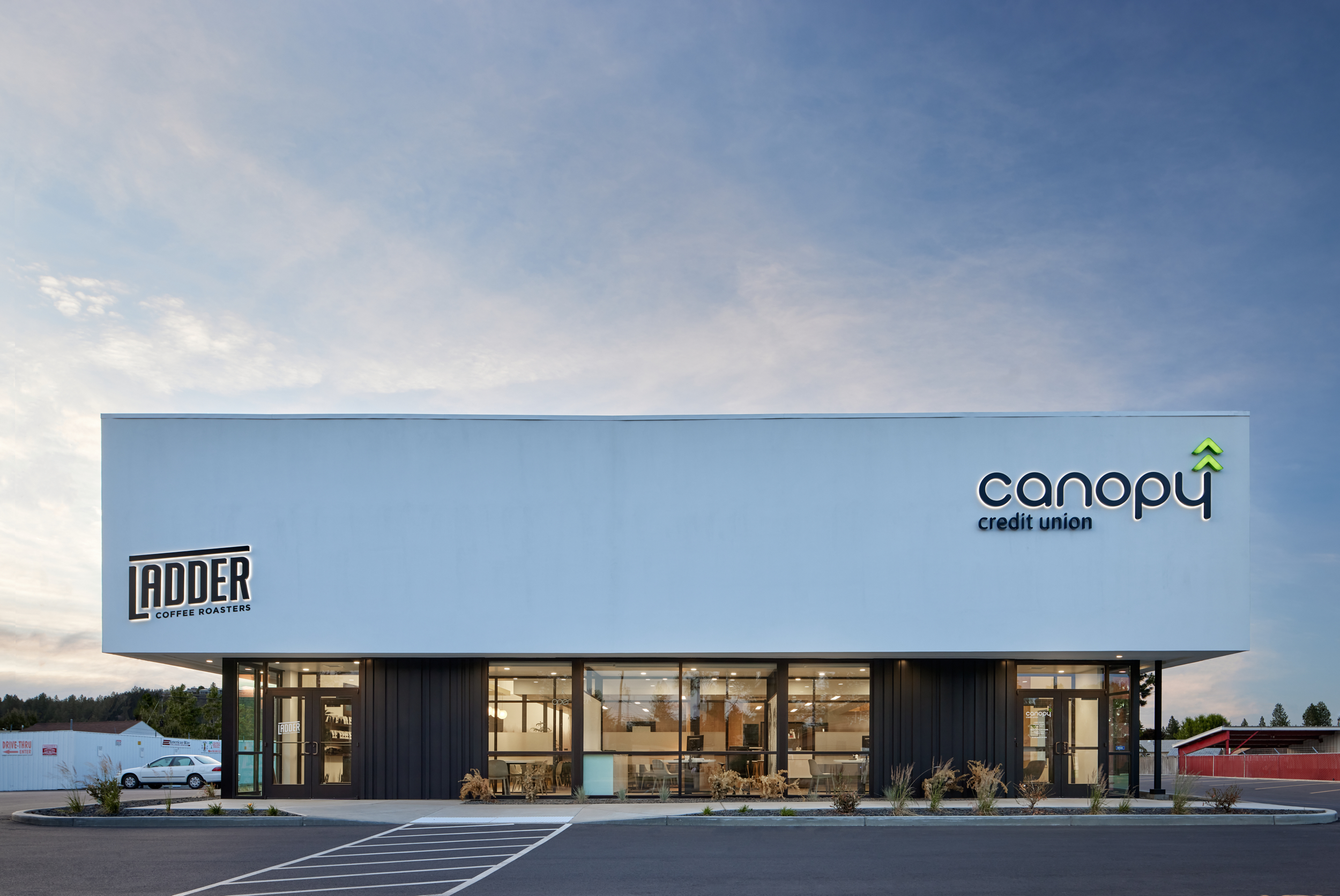 Canopy Credit Union & Ladder Coffee – North – HDG Architecture-27