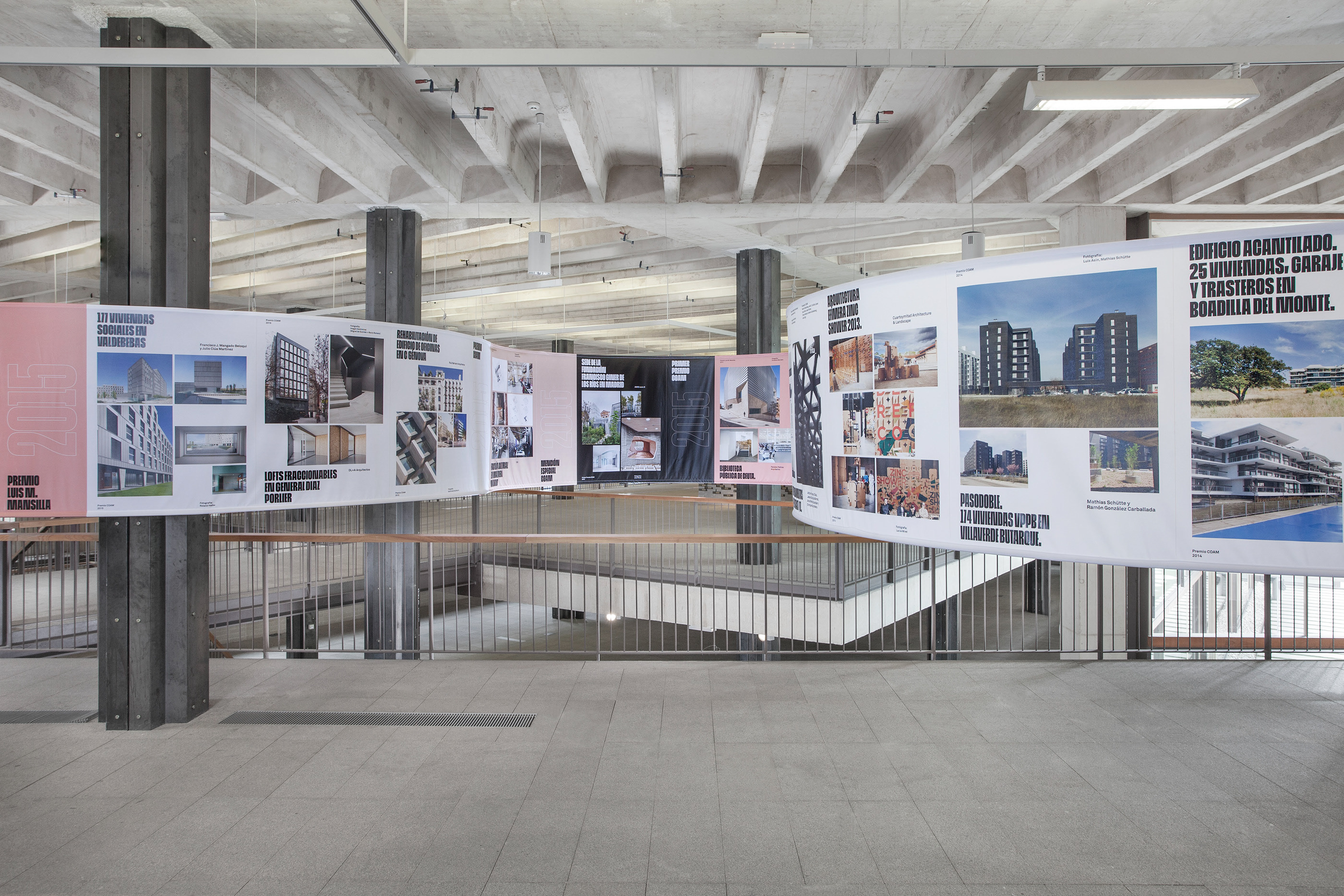 点线之间的展览空间-10