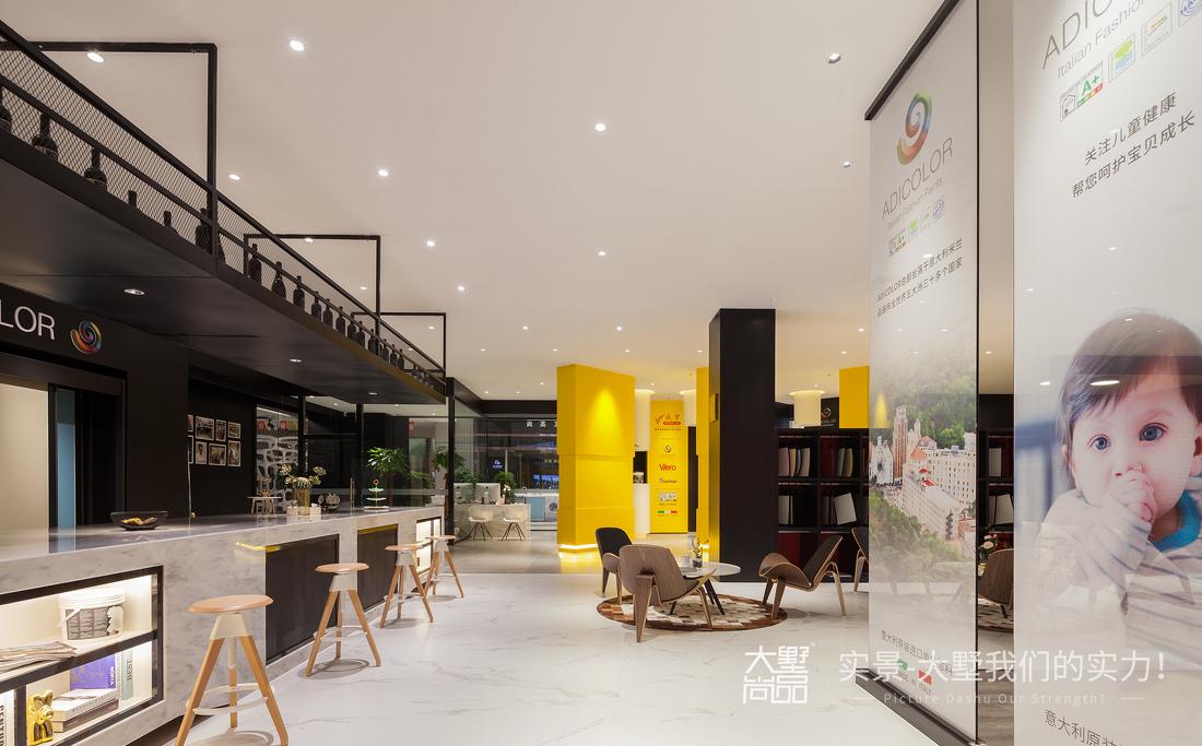 单色涂料打造的艺术空间-12