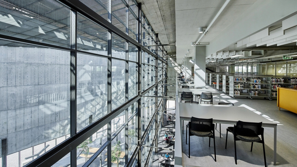 南非 Sol Plaatje 大学学生资源中心-37