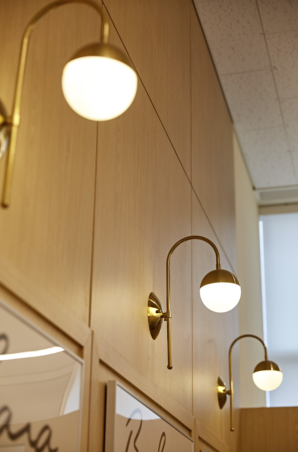 12 平小空间，打造多功能咖啡厅与酒吧的惊艳设计-12