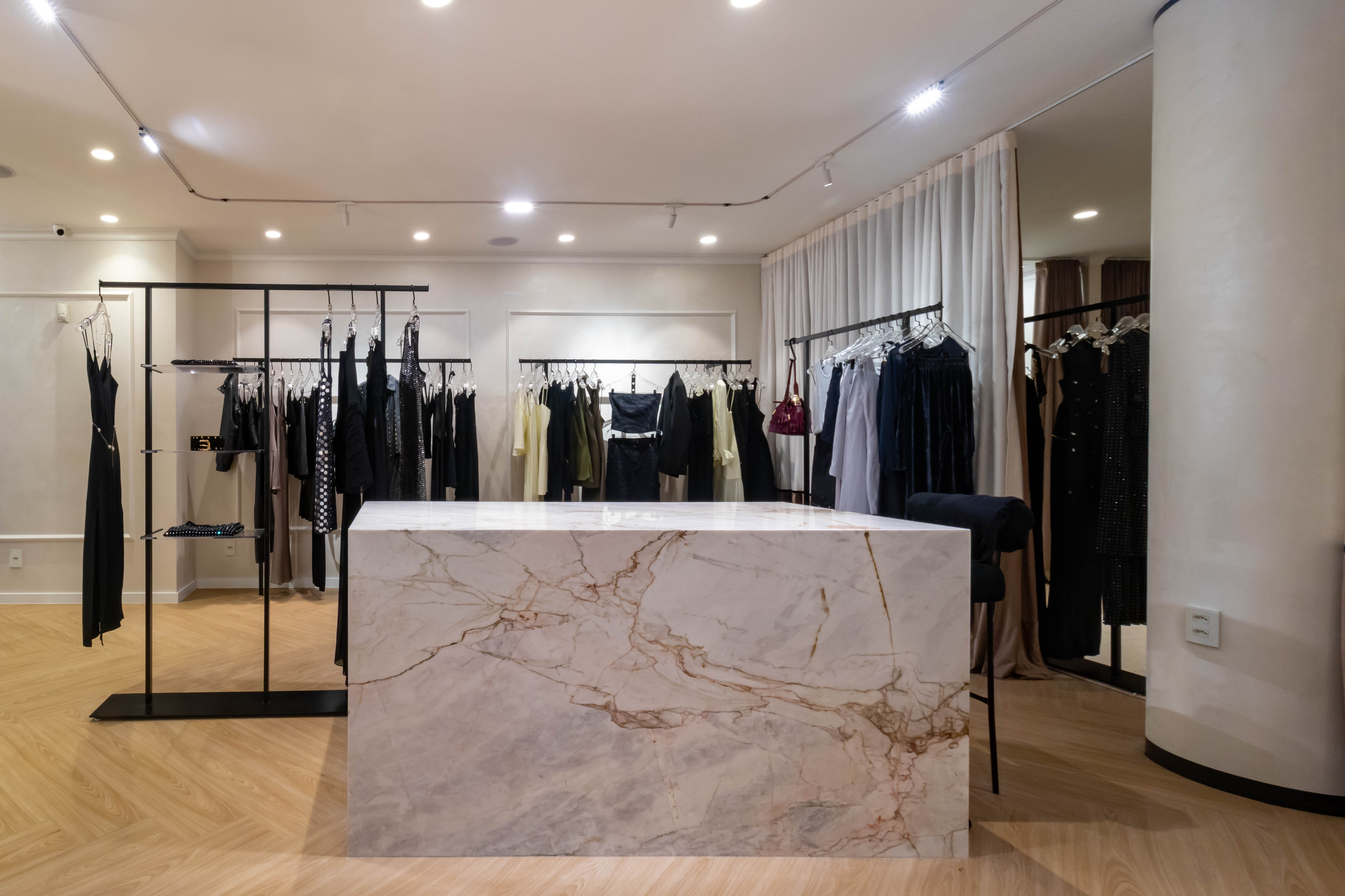 店铺设计  晚安（法语Bonne Soirée常见用于晚上与人分别时表达祝你有个美好的夜晚，这里直译为晚安较合适，若结合更具体语境可能有更精准译法） 丨ARIA STUDIO-13