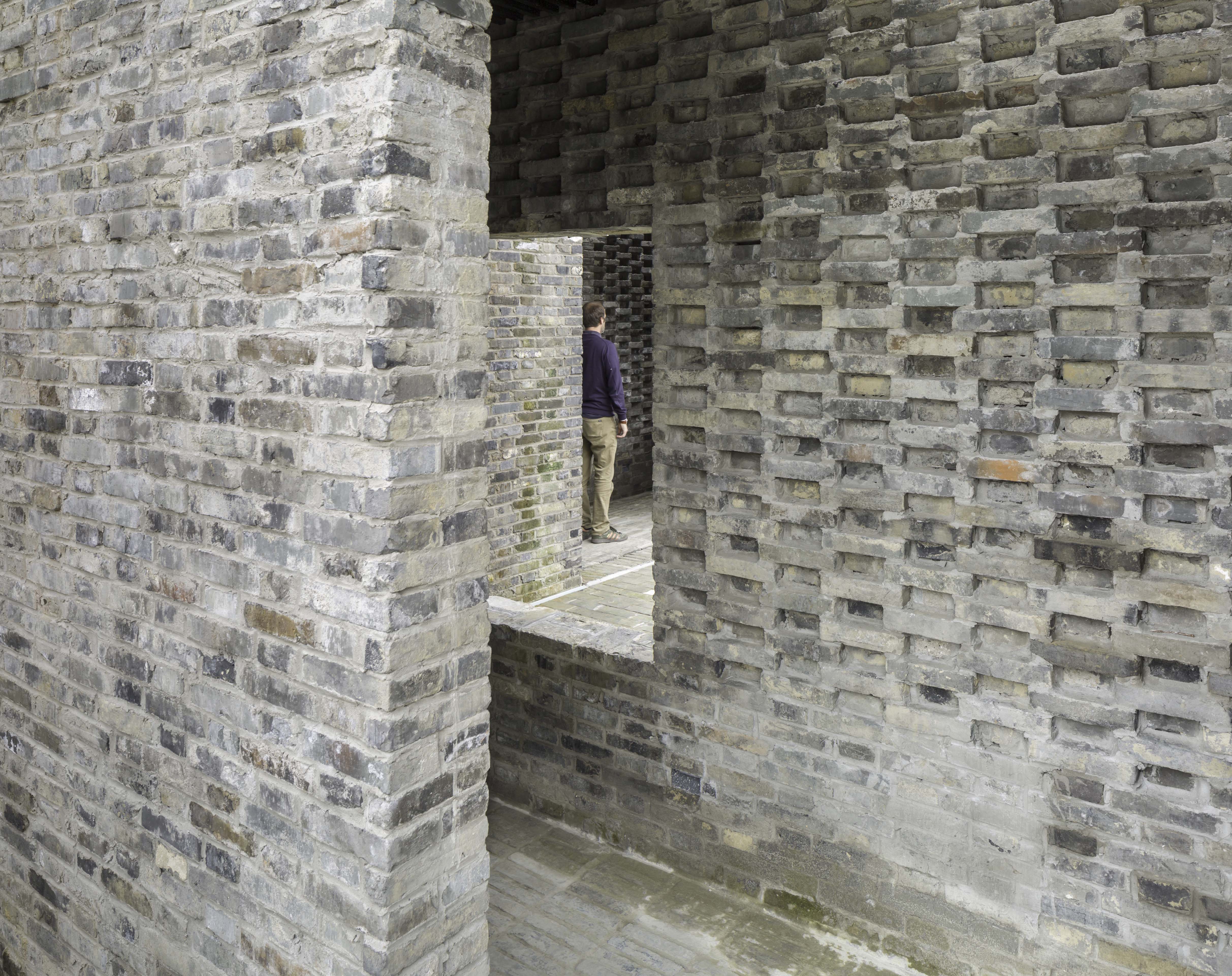 如恩新作：Piaget伯爵香港旗舰店立面设计-30