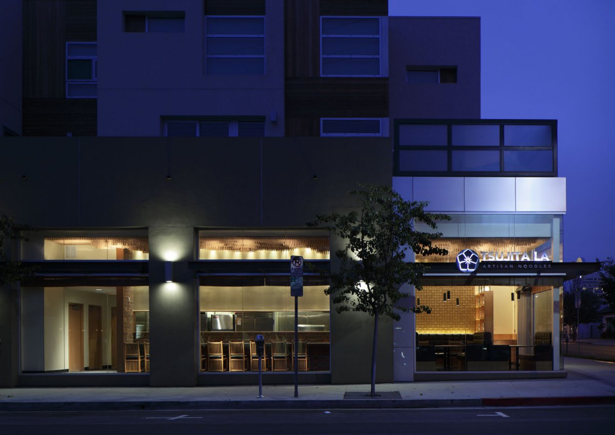 洛杉矶日式餐厅云朵天花板设计-2