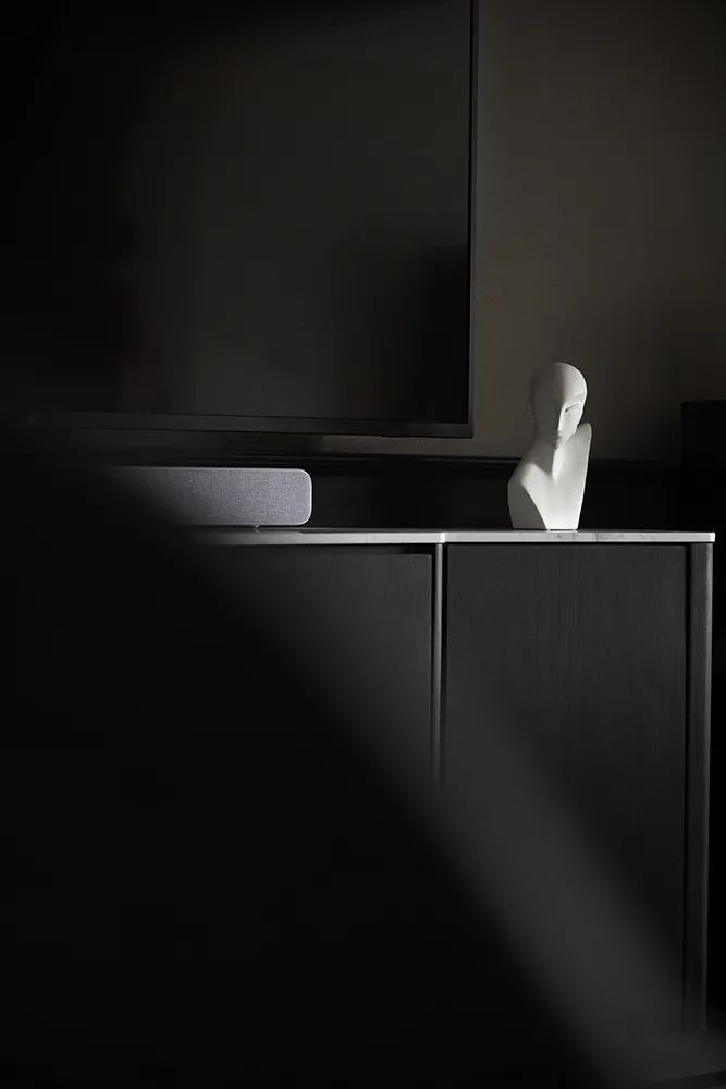 黑白法式浪漫,打造江景房的洄游流动感-0