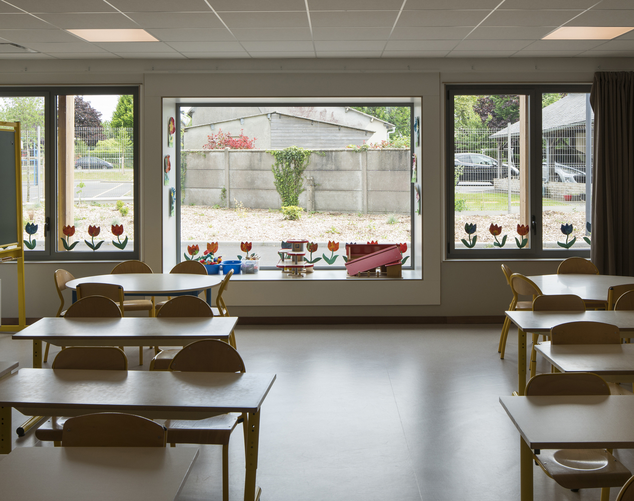 法国诺曼底小村庄的木结构学校建筑设计-25