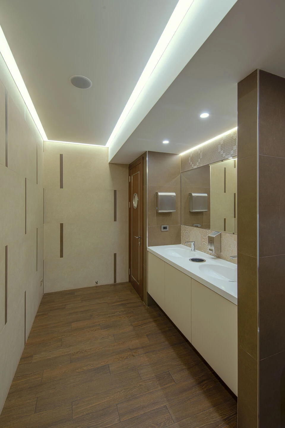 亚美尼亚“旗帜”餐厅丨GDG-25