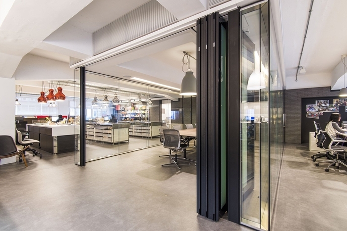 香港JEB国际公司工业风格办公室设计-6