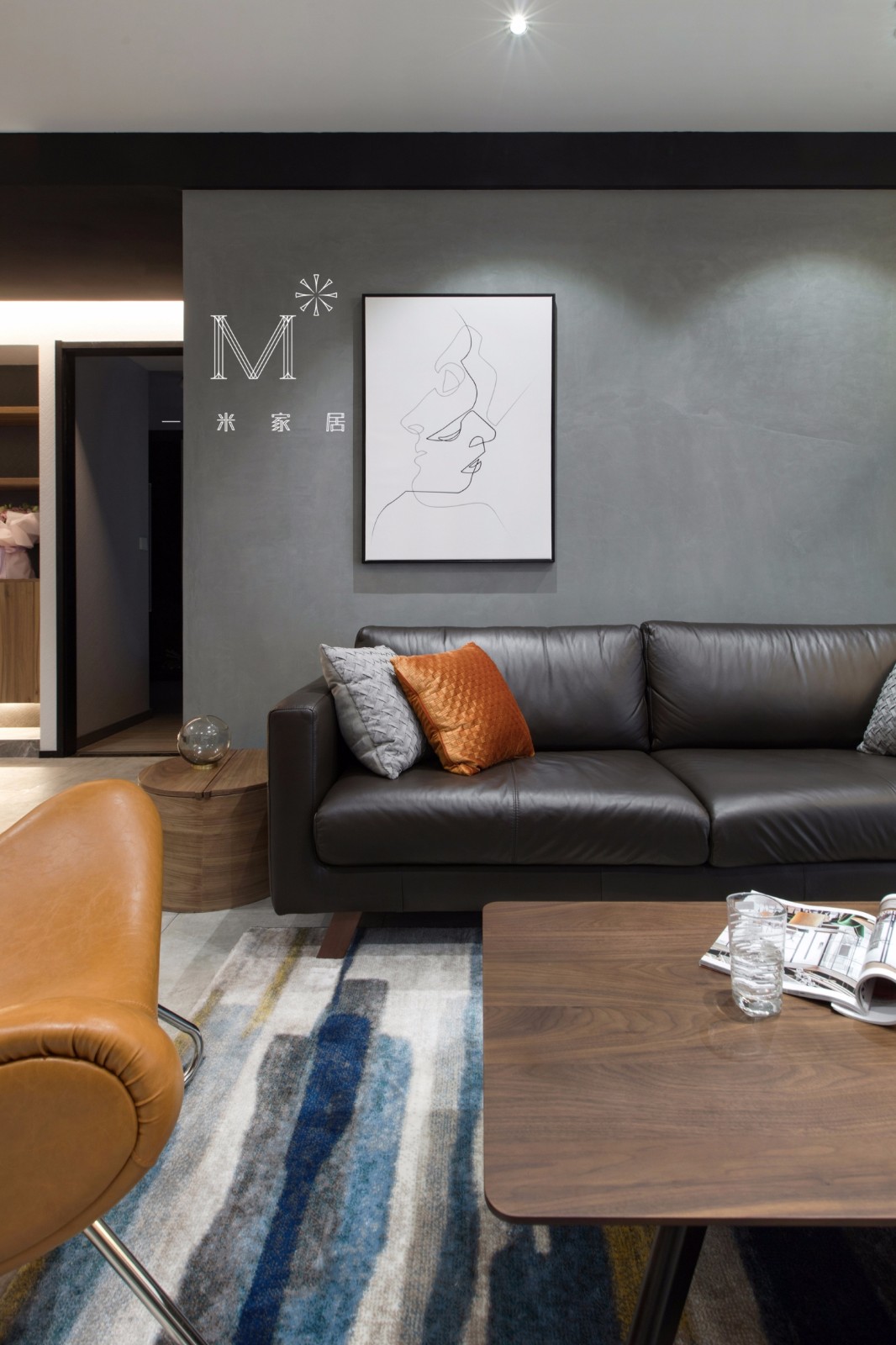 110m²现代极简住宅 | 金属与木质的简约艺术-0