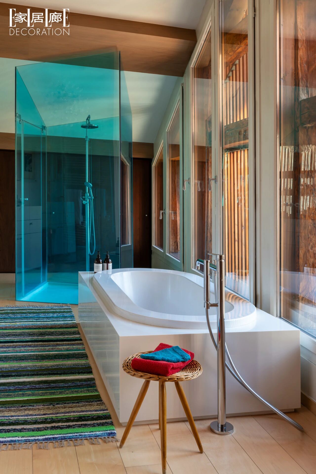 将200岁农舍改成温暖的现代木屋丨法国-50