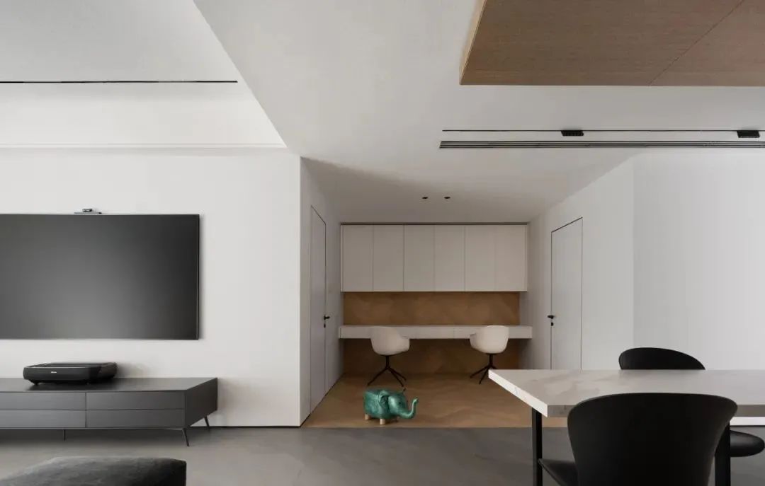 极简冷艳与治愈 · 壹间设计诠释生活空间-23