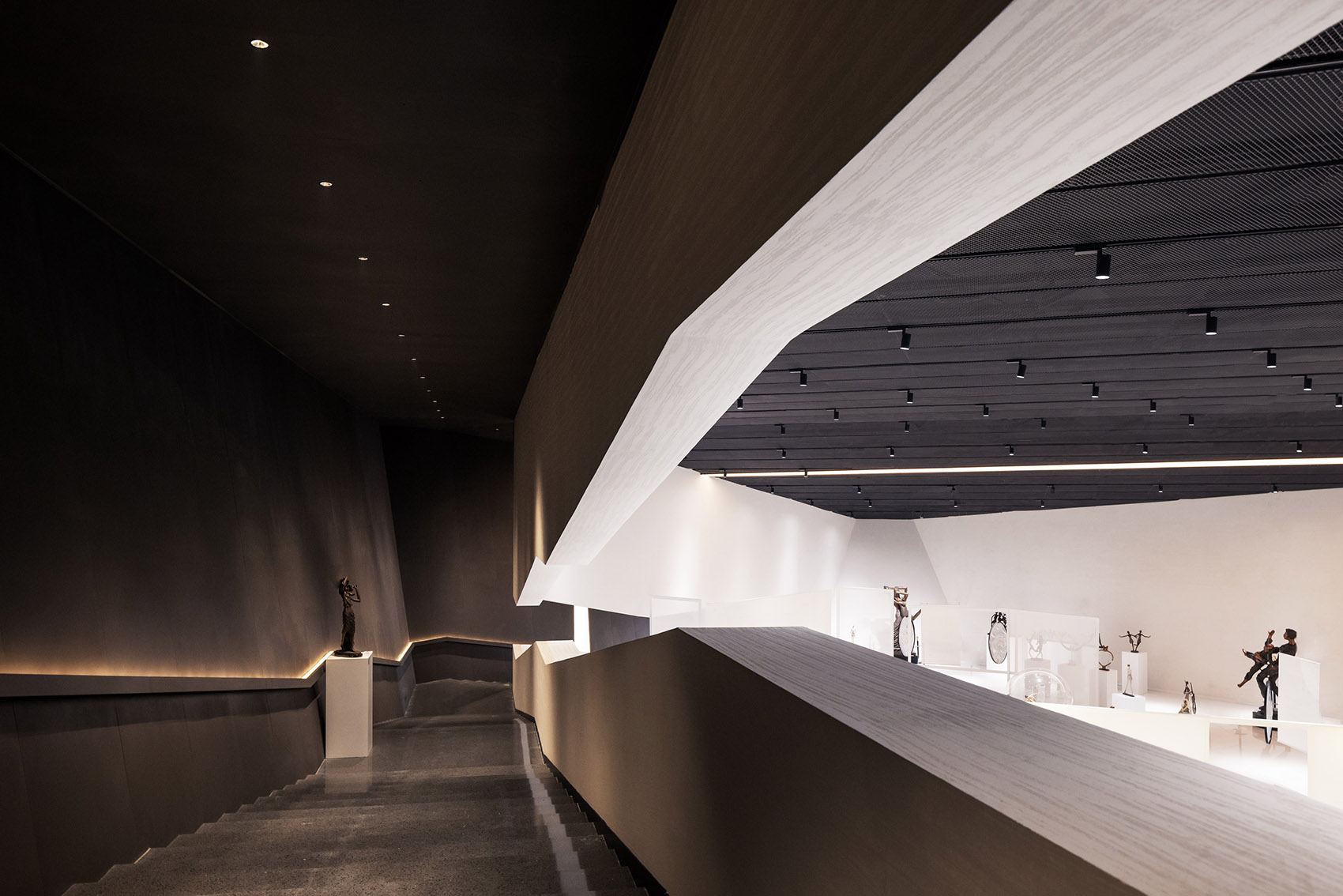 云南东风韵艺术中心 | 红土地上的现代石雕艺术-79