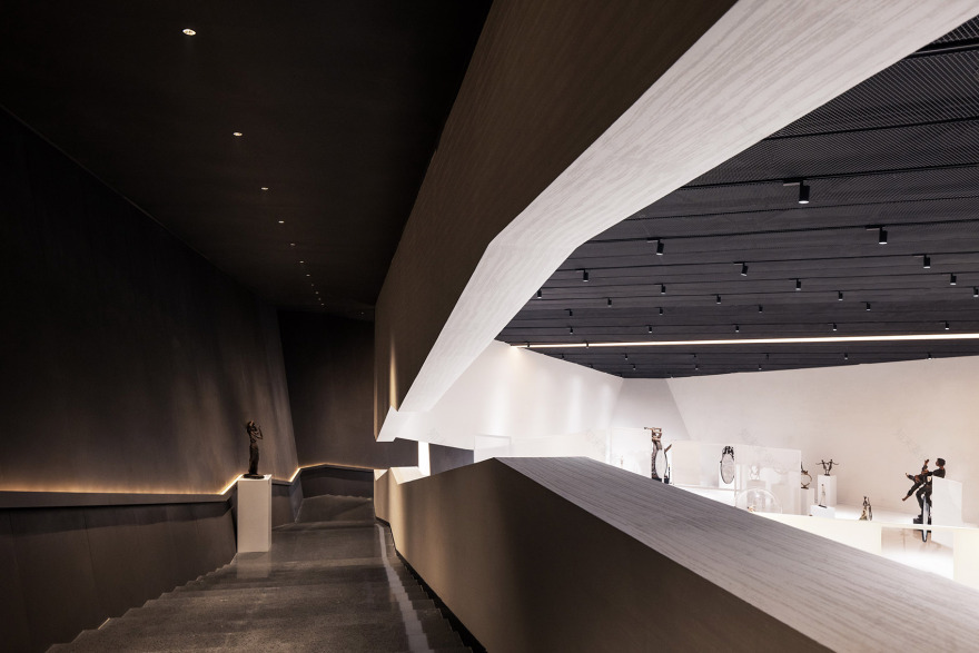 云南东风韵艺术中心 | 红土地上的现代石雕艺术-79