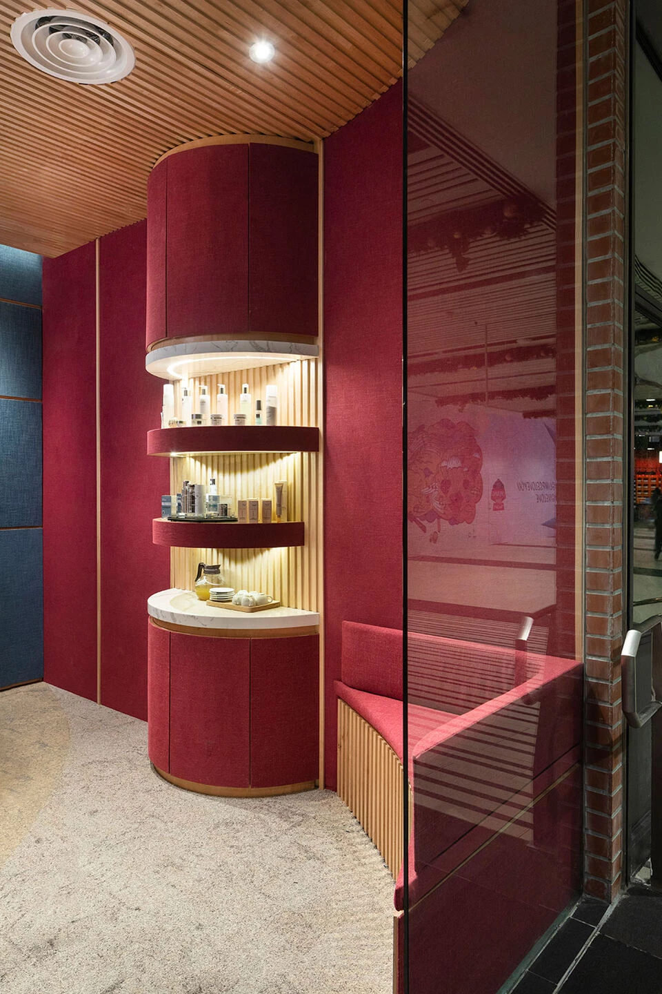 新加坡 Raffles City 美容店-15