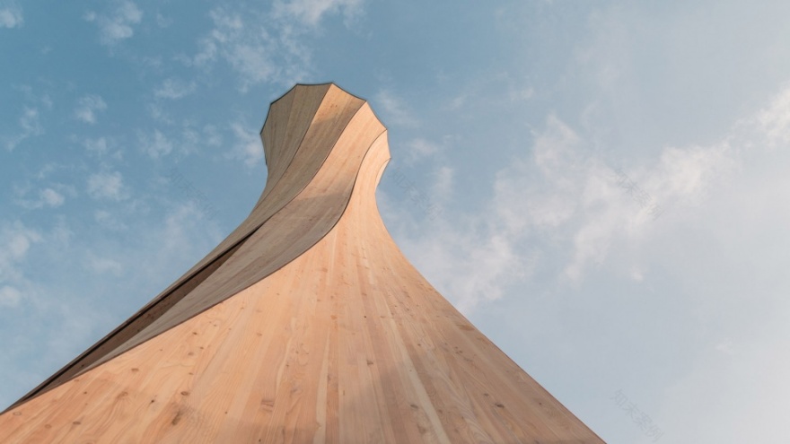 德国乌尔巴赫塔 | 自成型木材的现代建筑表现-41