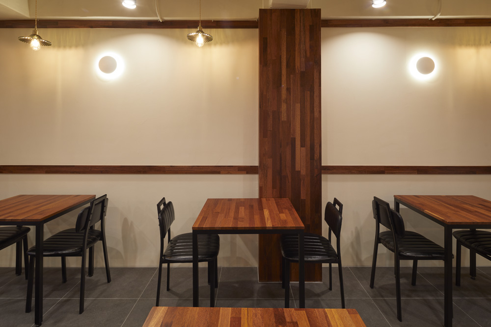 "白色与木质，打造温馨舒适的 24 平米小空间"-10