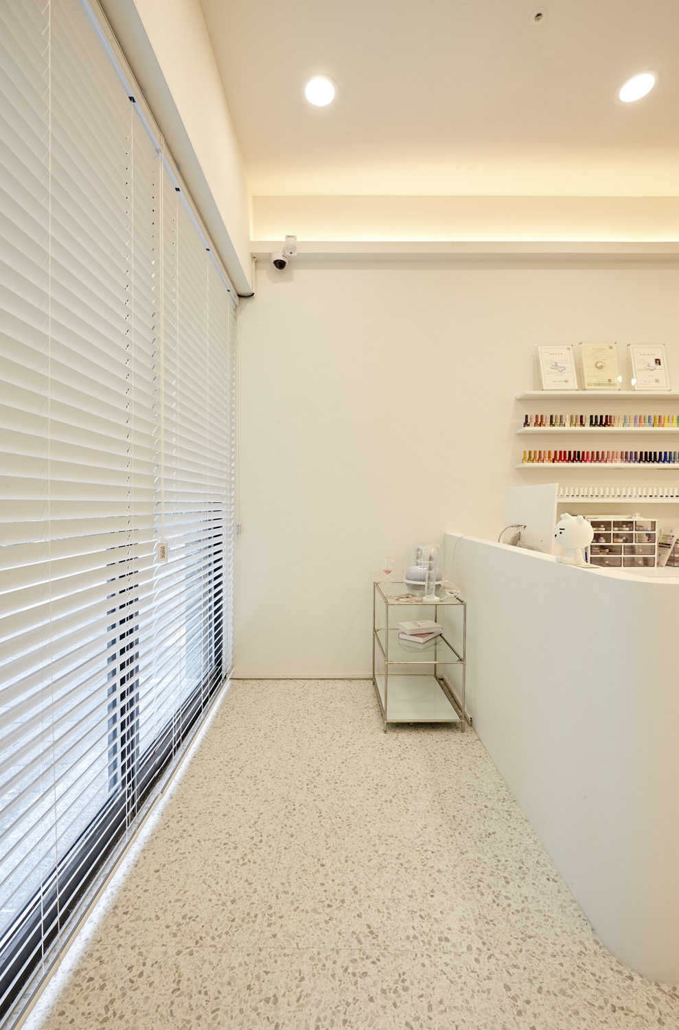 12 平米现代风格四叶草小店设计-12