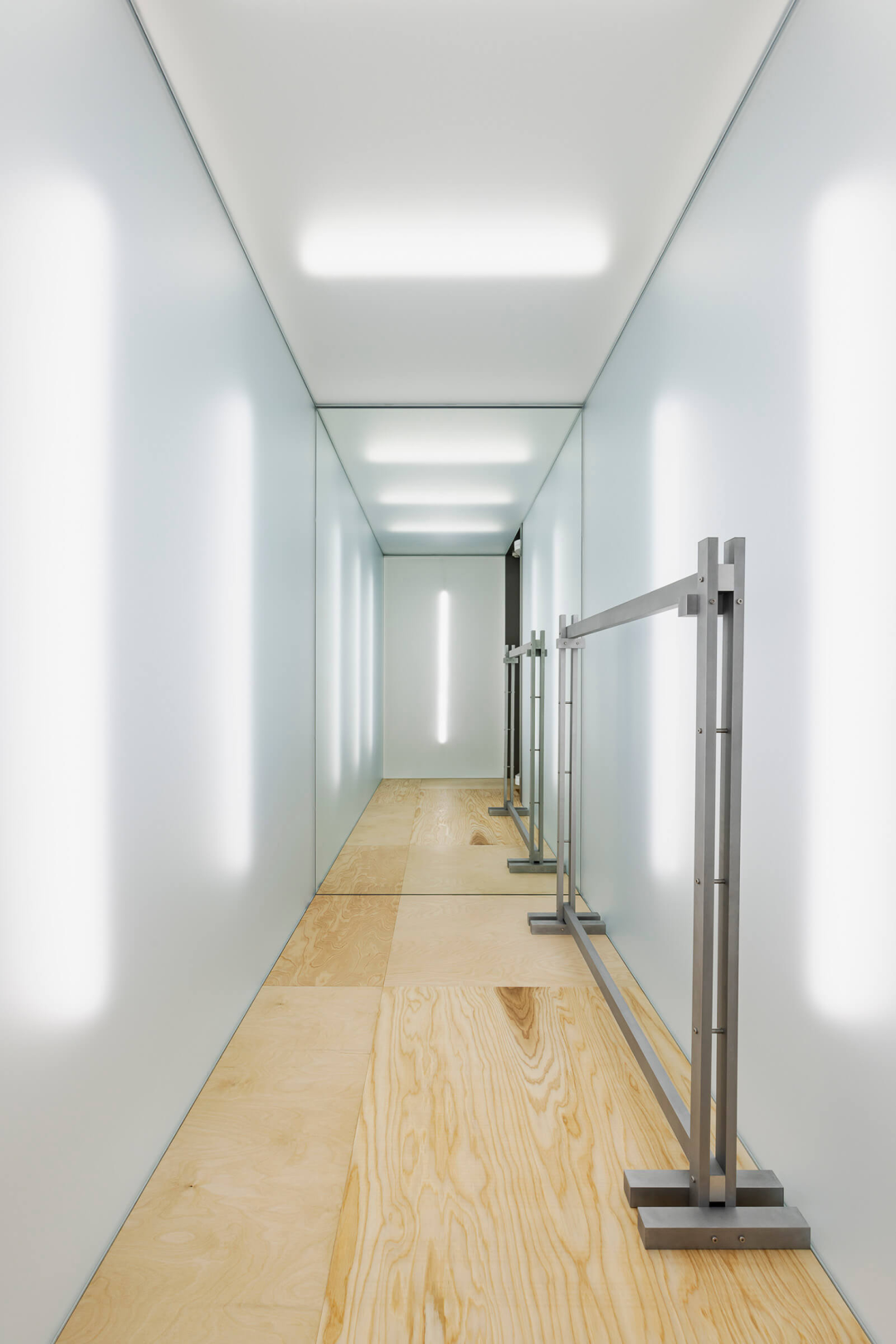 韩国  Creative Studio Unravel 10 个先锋设计 -6