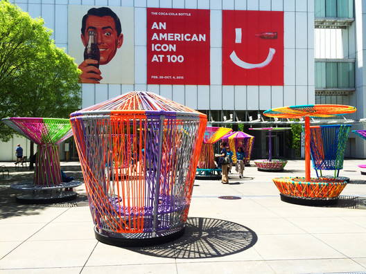 'Los Trompos'临时装置-45