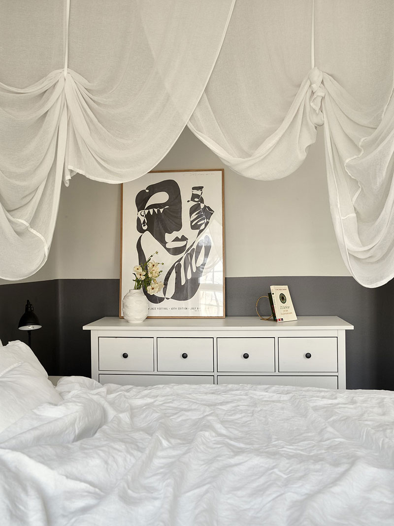 带有黑色家庭图书馆的斯堪的纳维亚式公寓(109 平方米)-22