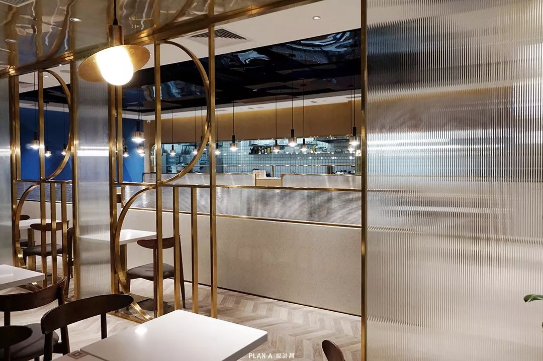 广州美林 M·LIVE 天地“点港点造”餐厅,蓝色主调展现创新精神-44