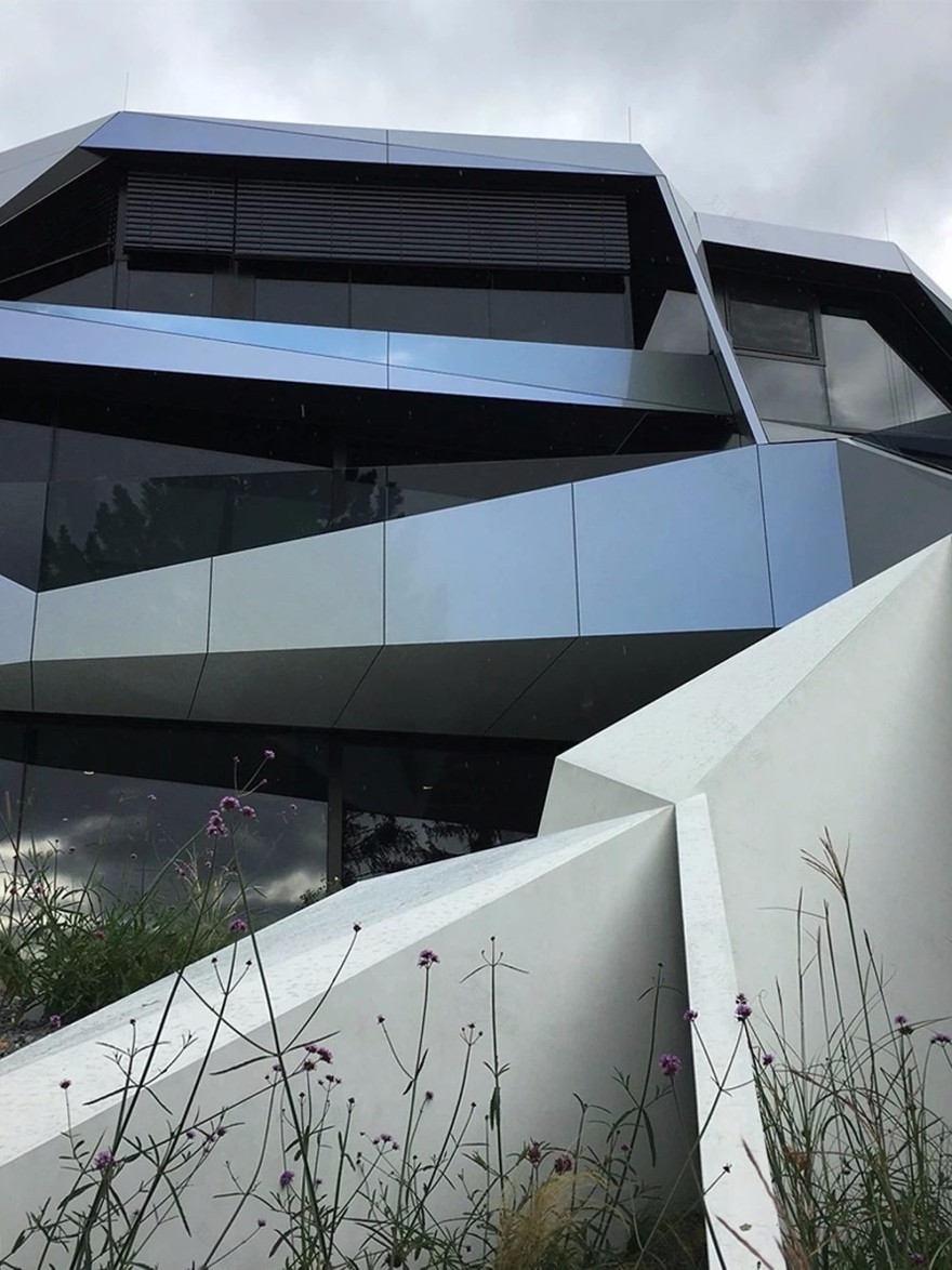 未来感住宅设计,维也纳 Ad2 Architekten 事务所打破传统-10