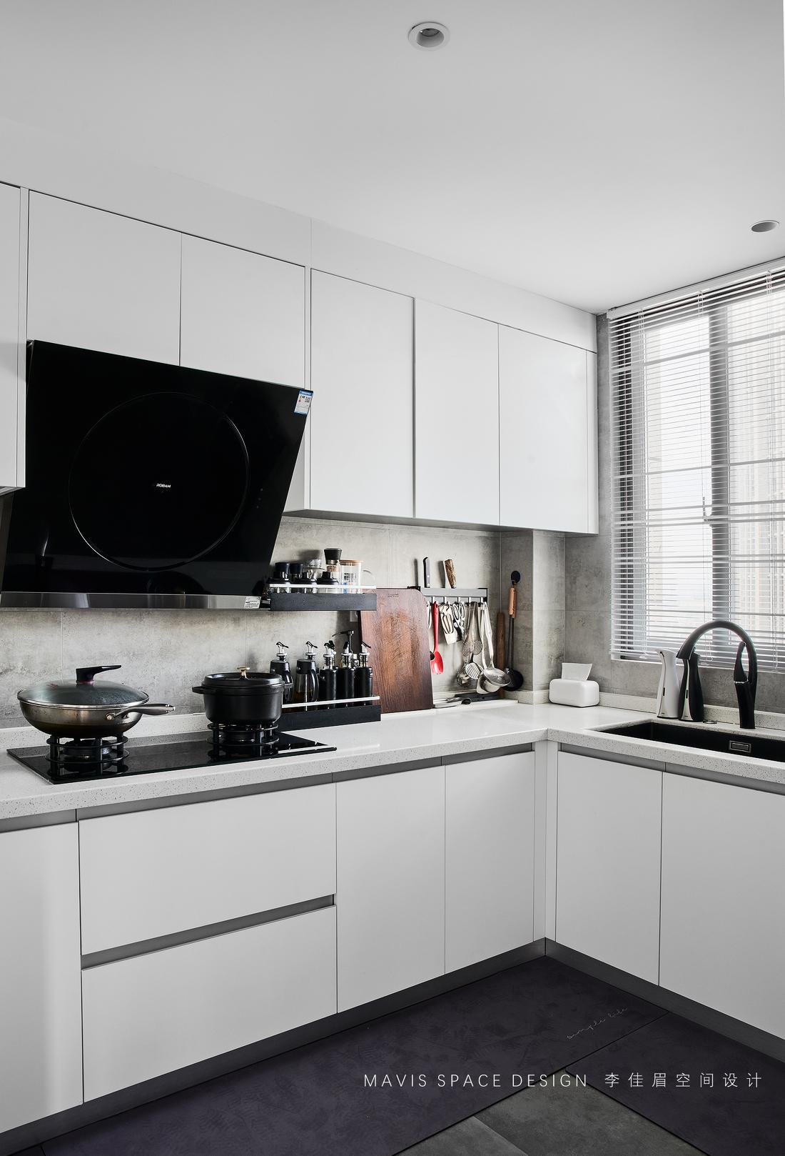 小户型改造的典范 · 简约黑白灰空间-27