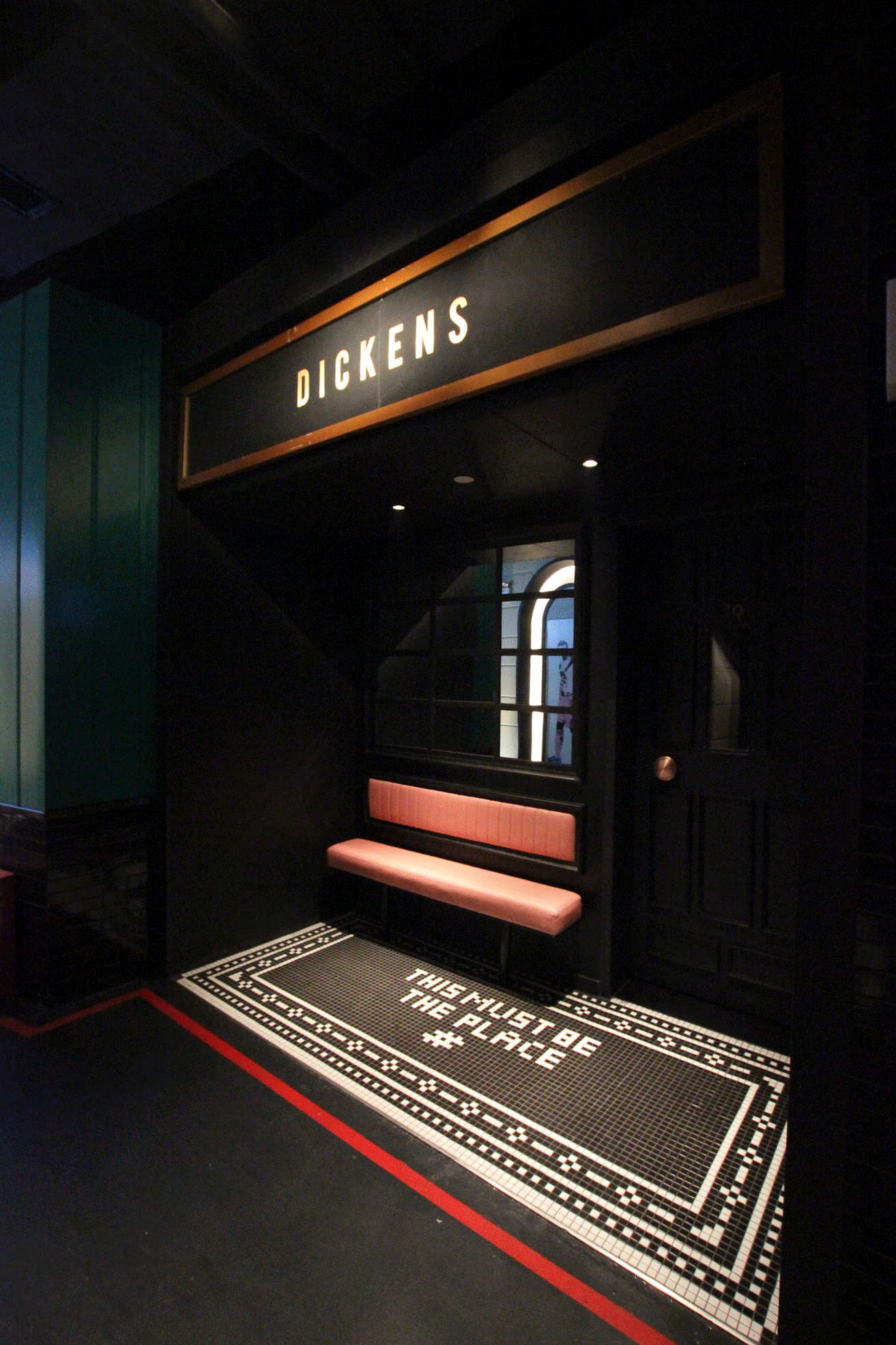 骑光穿越 | 埃素灯光设计营造主题街区场景化娱乐新体验-1