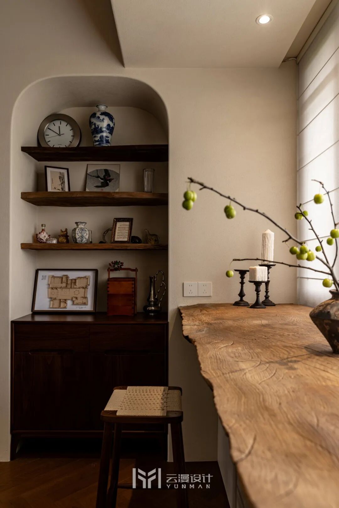 YUN.MAN实景|东方墨香漫过雕花窗，一卷诗书伴斜阳，法式浪漫藏于页，东方雅韵绕画梁-43