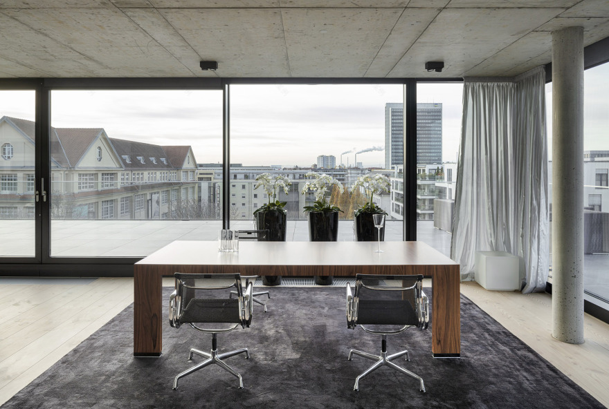 全透明软件工厂丨德国丨HENN-21