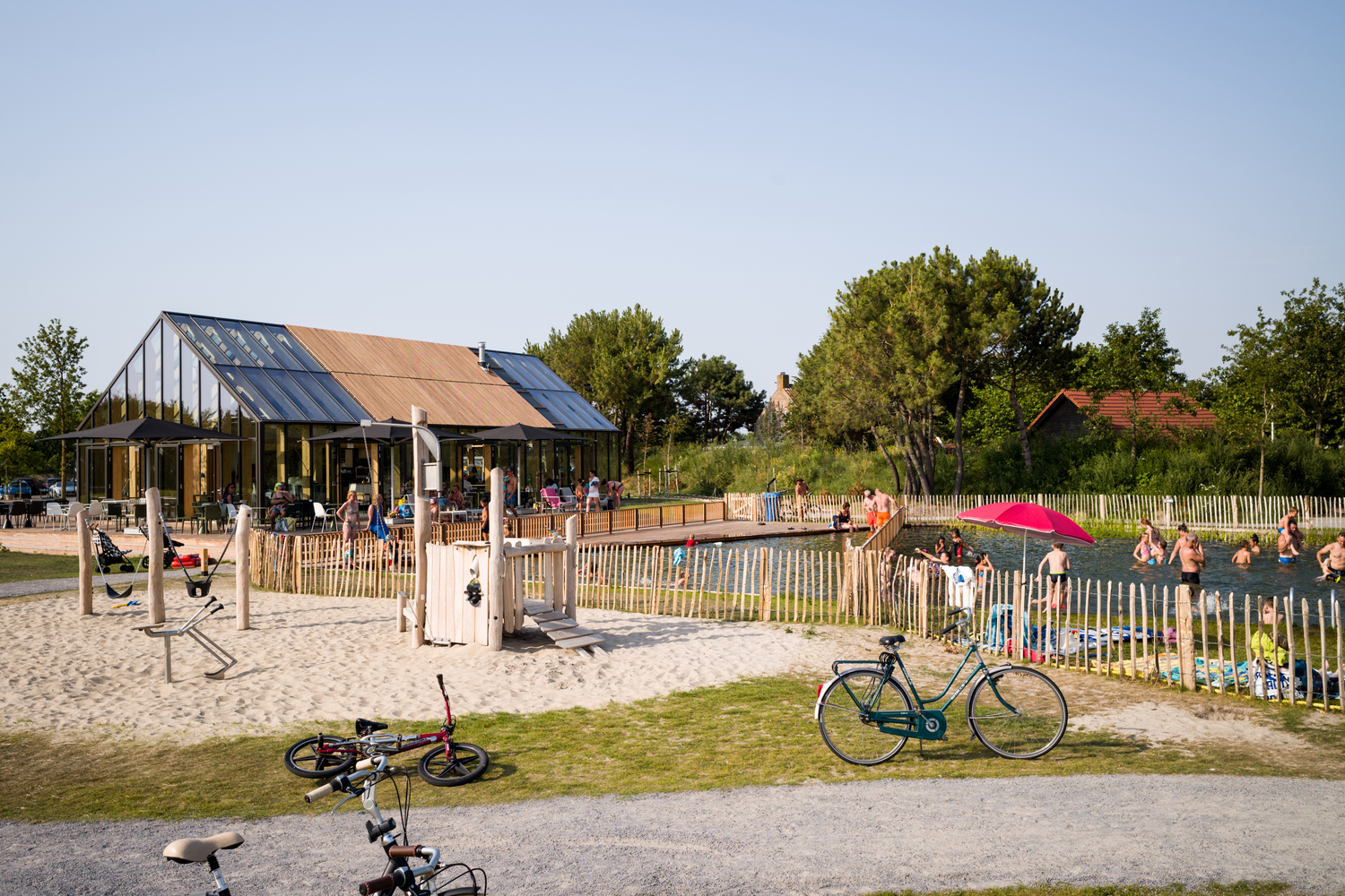 荷兰 De Klepperstee 公园中央建筑丨Vakwerk 建筑师事务所-10