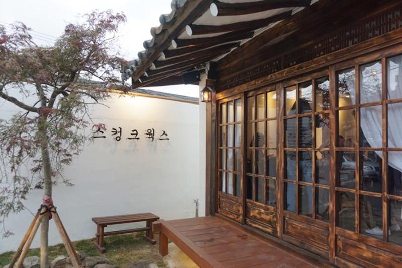 韩屋咖啡厅 | 250 平韩屋改造的室内设计奇迹-7