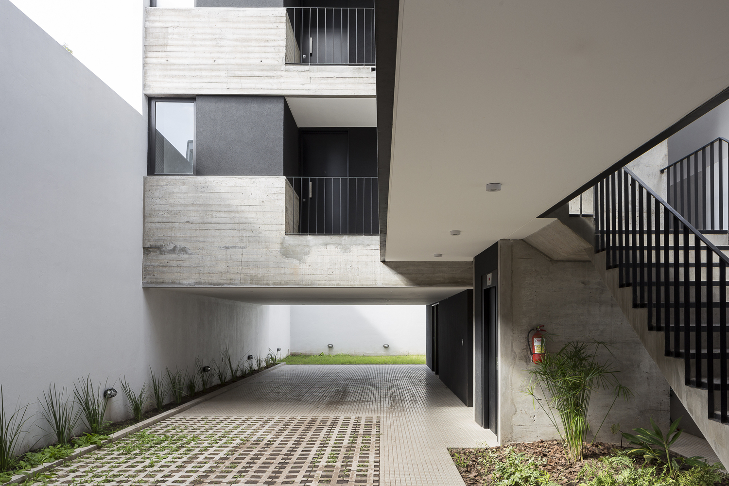 Donado 2325 住宅楼-11