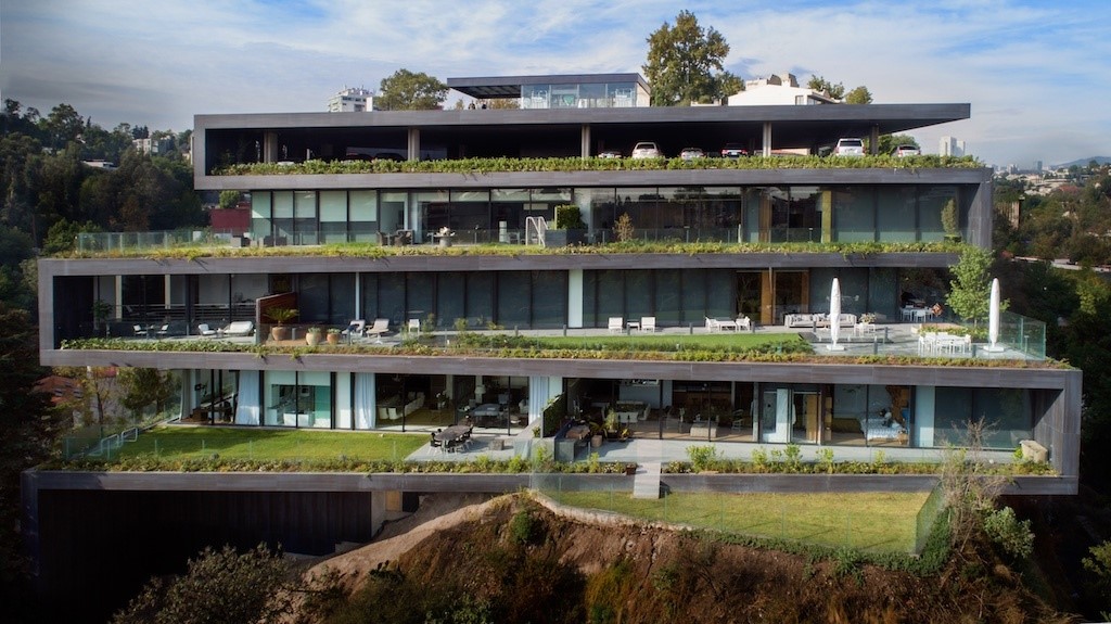 墨西哥城折叠空间豪宅,融入自然的线性设计-13