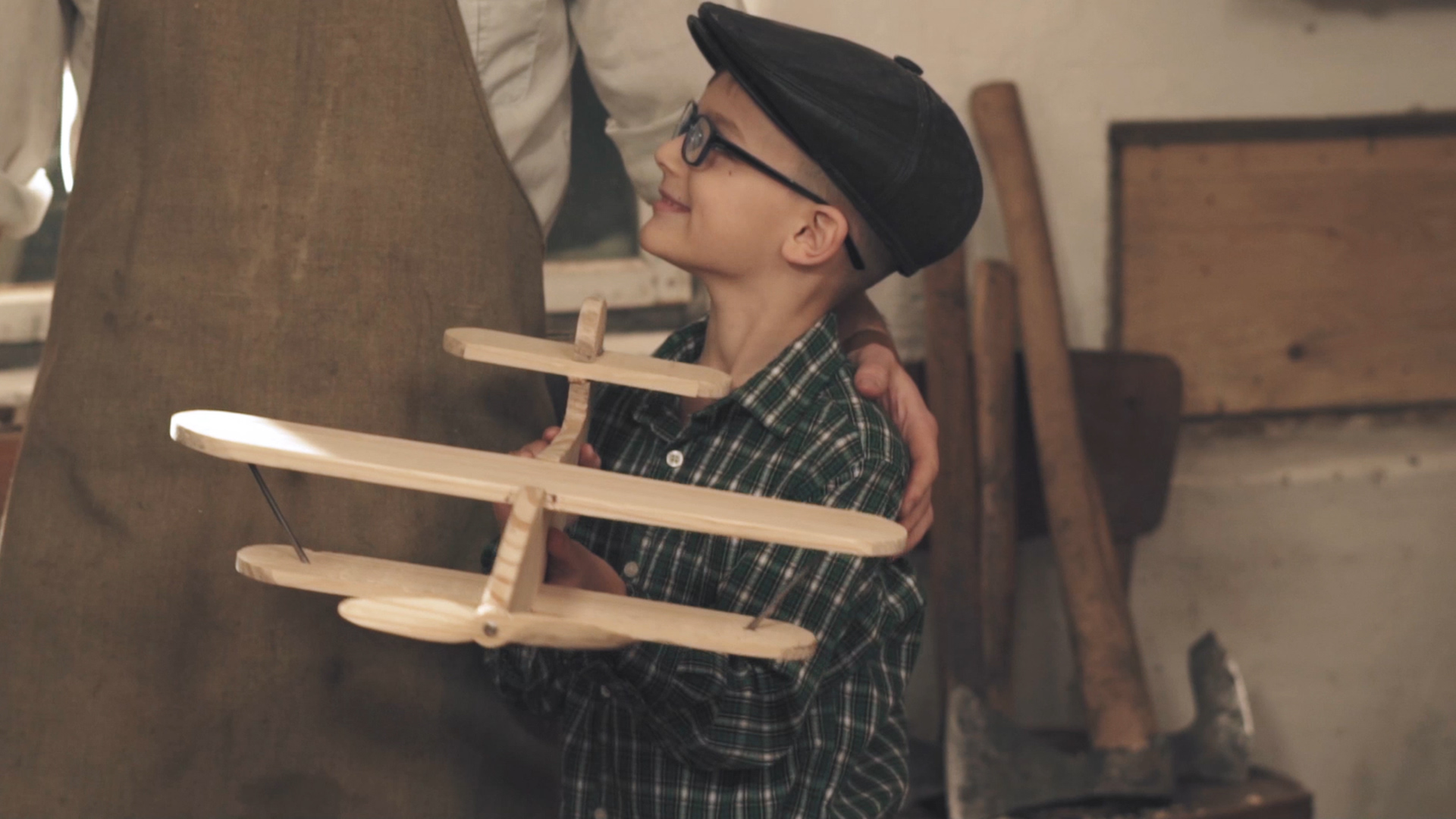 Dnipro M公司圣诞广告视频丨Rostyslav Okhten,Ivan Zastavetsky等-14