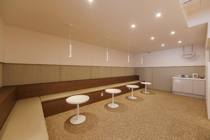 二十平米打造简约清新咖啡空间-4