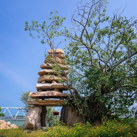 芽庄质朴石庙-3